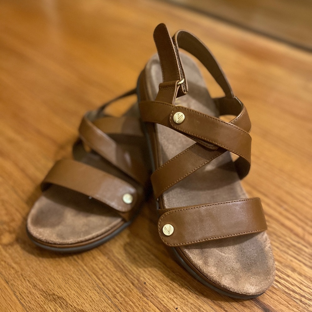 Vionic Brown Leather Women's Sandals